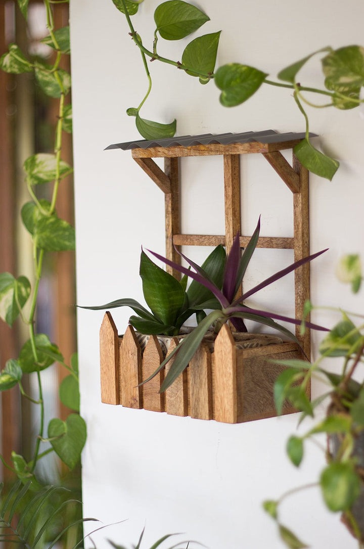 hanging wood planter Hut Wooden Wall Planter