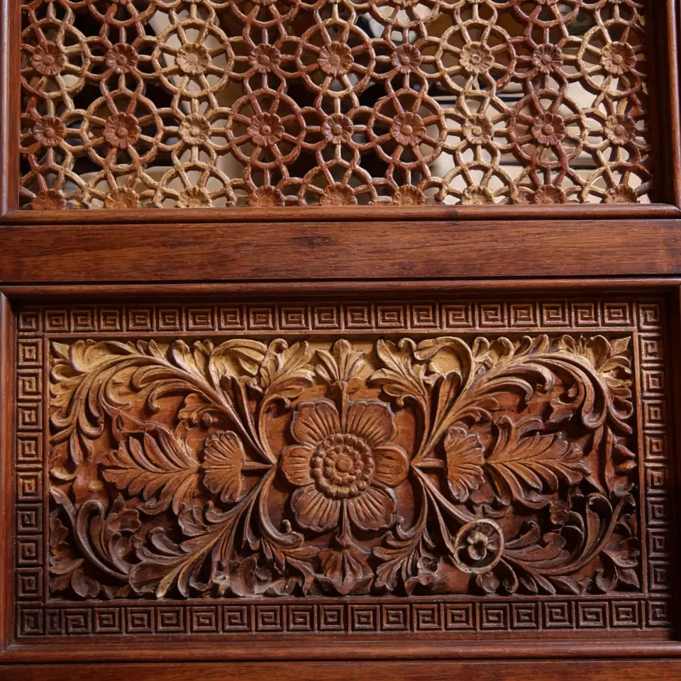 Hand Carved Wooden Jali Wall Panel | Wood Wall Decor – Arched Mihrab Design with Floral Carving