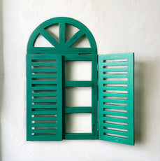 Illusion Wall Mountable Frame