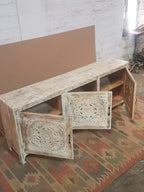 Hand‑Carved Wooden Buffet Sideboard — French Arched Medallion Design, Whitewash Finish, 200 × 80 × 40 cm