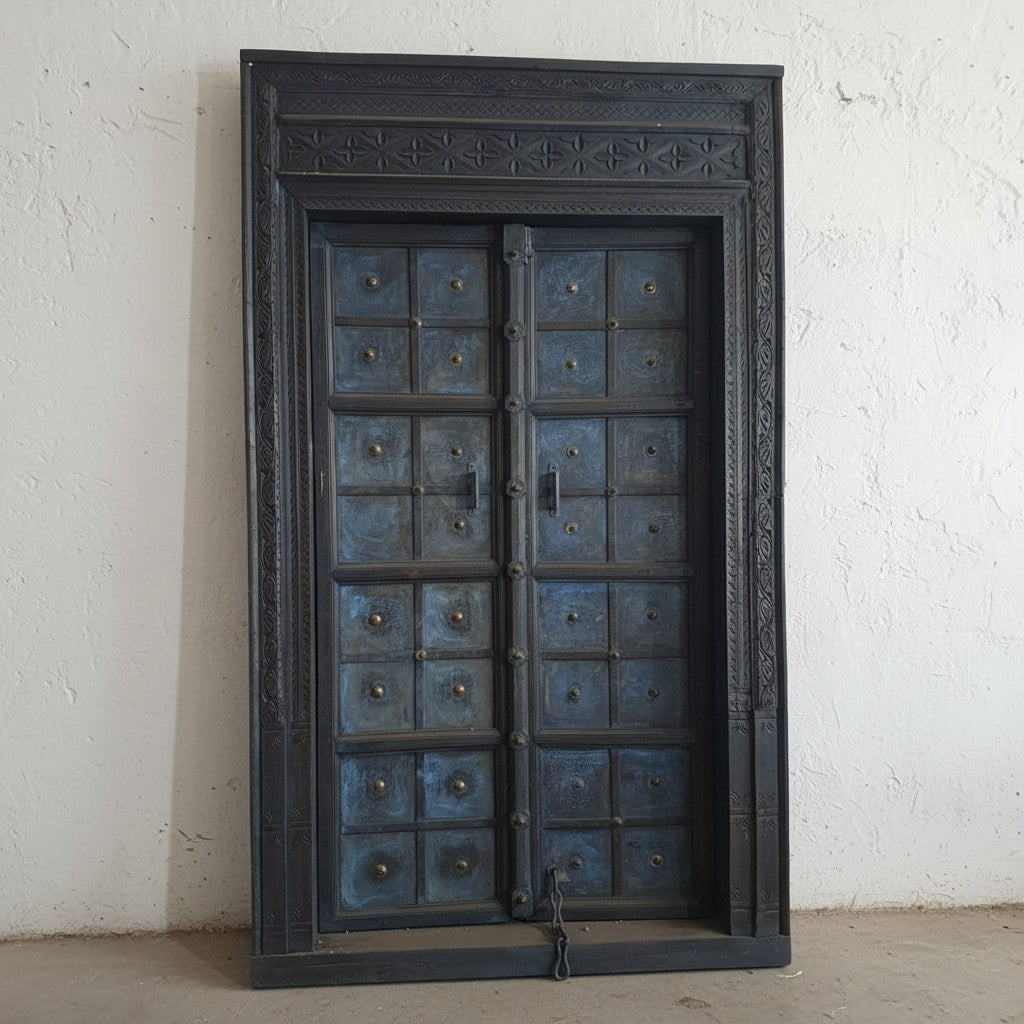 Antique main doors design