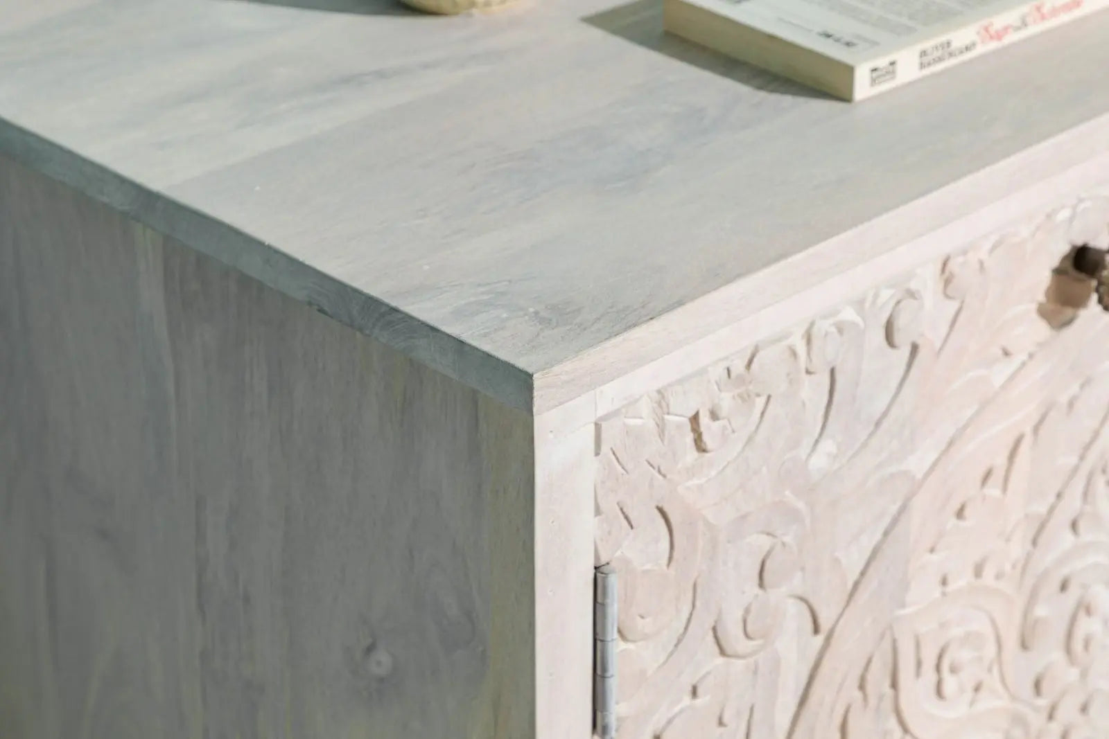 Carved Dresser Mango 80x48x78 white Cabinet 80cm x 48cm x 78cm carved dresser jlhomedecor2021.myshopify.com