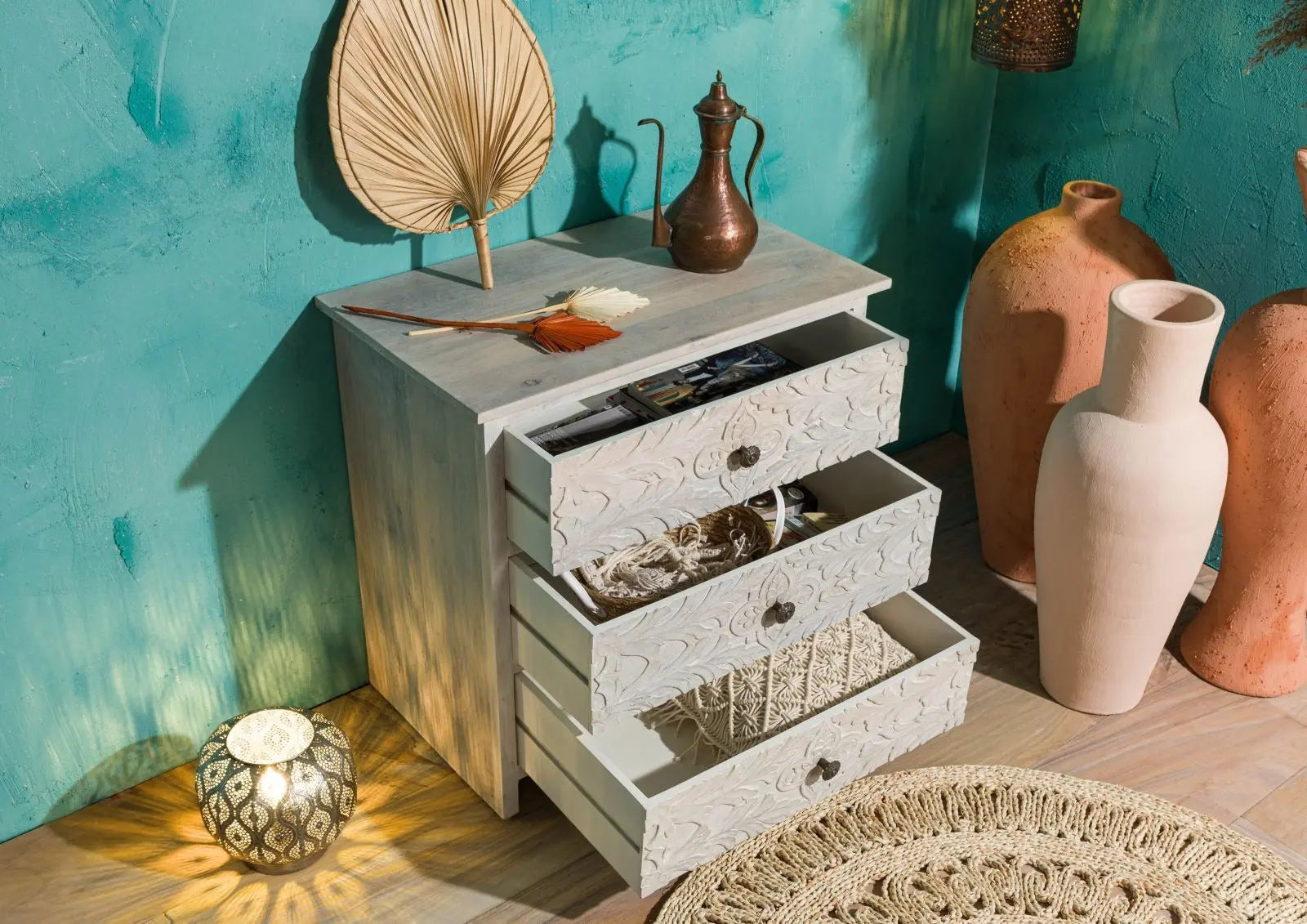 Carved Dresser Mango 80x48x78 white Dressing Table 80cm x 48cm x 78cm carved dresser jlhomedecor2021.myshopify.com