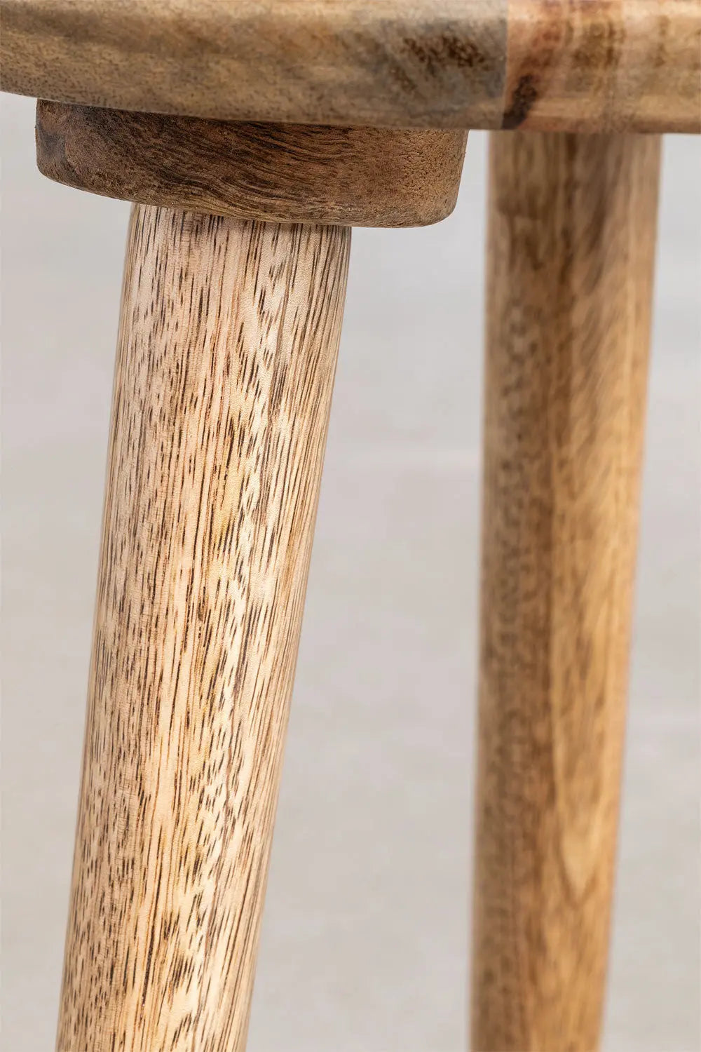 Handmade Nature's Elegance: Handcrafted Round Mango Wood Side Table - A Timeless Accent for Your Home End Table Antique Wooden Furniture jlhomedecor2021.myshopify.com