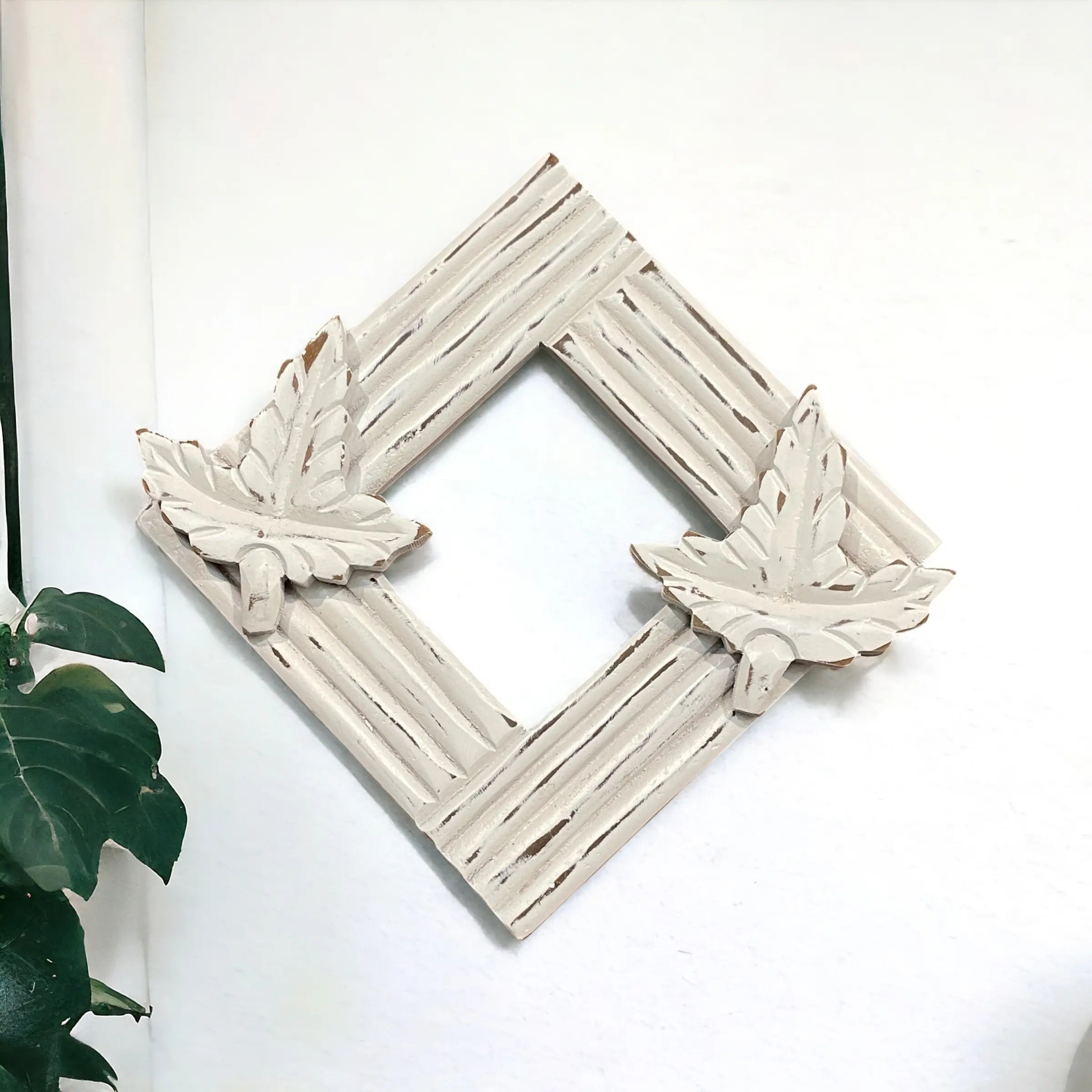 Flower Decorative wall Decor Picture Frames White #DecorativeFrames #PictureFrames #WallDecor #HomeDecor #InteriorDesign #PhotoFrames #GalleryWall #PhotoDisplay #GiftIdeas #PersonalizedGifts jlhomedecor2021.myshopify.com