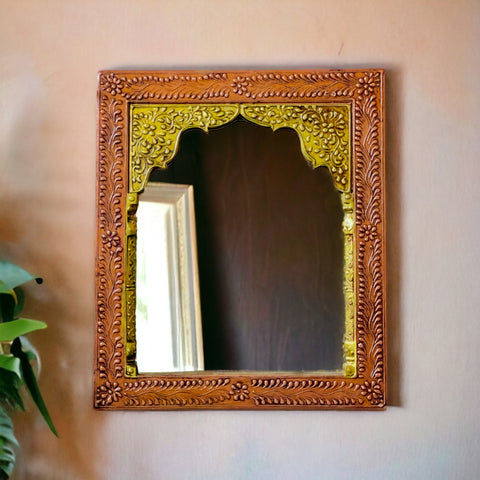 Heritage Echoes: Vintage Handpainted Mehrab Mirror (35x40cm)