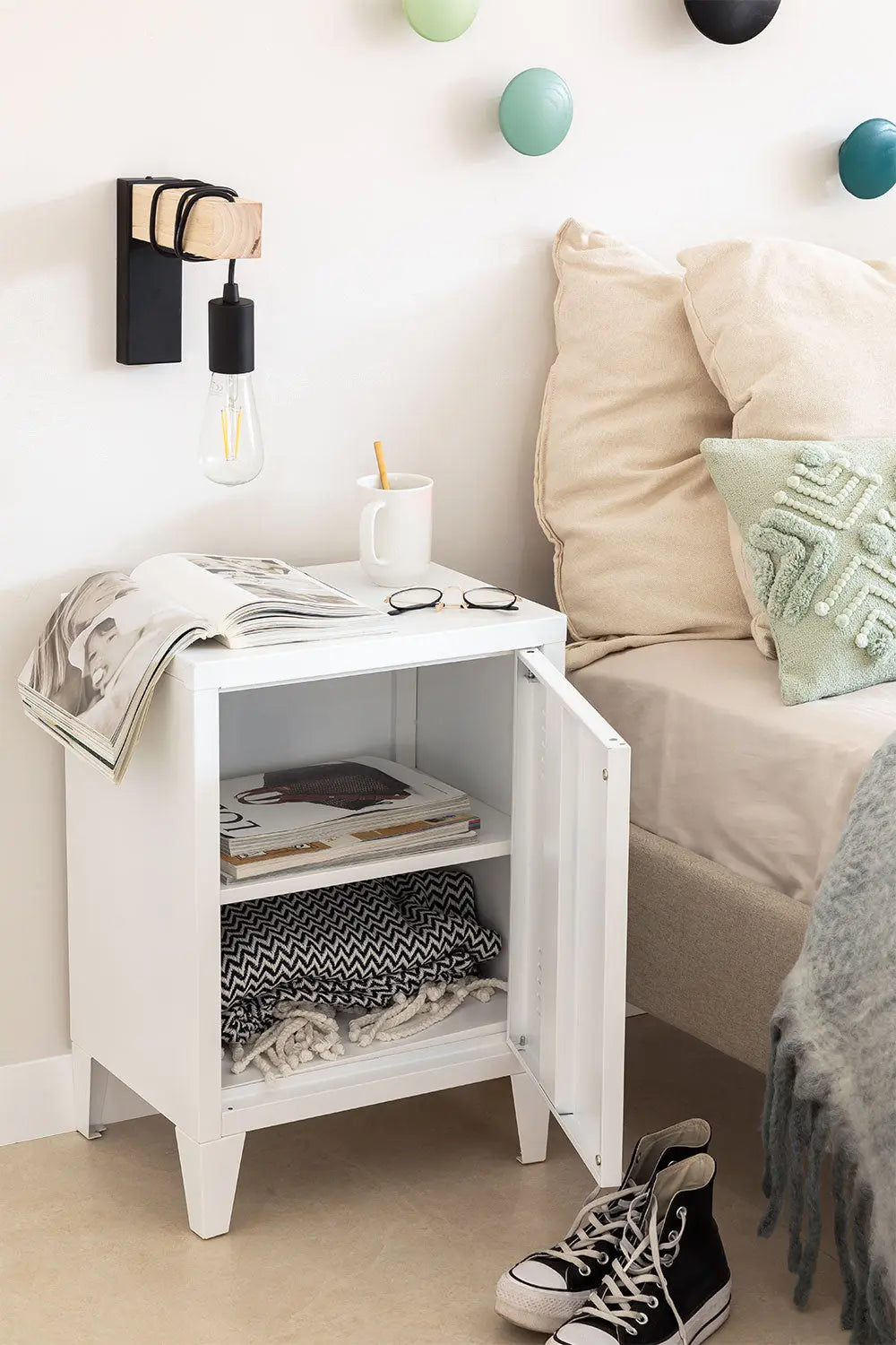 Stylish Metal Bedside Locker Bedside Table Bedroom Essentials jlhomedecor2021.myshopify.com