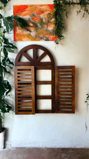 Illusion Wall Mountable Frame