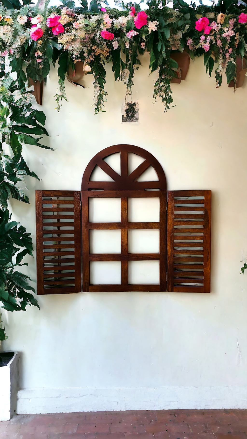 Illusion Wall Mountable Frame