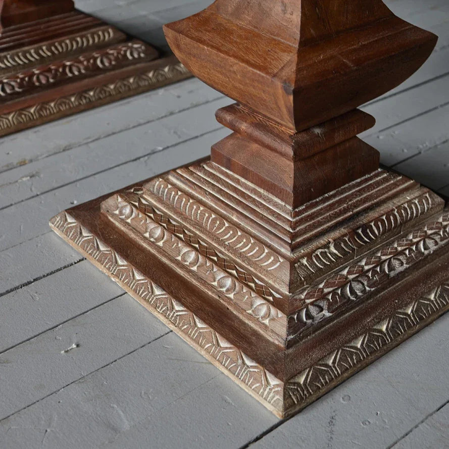 Hand‑Carved Mango Wood Dining Table — Solid Wood 6‑8 Seater, Artisan Detailing, 200 × 90 × 78 cm (65 kg)