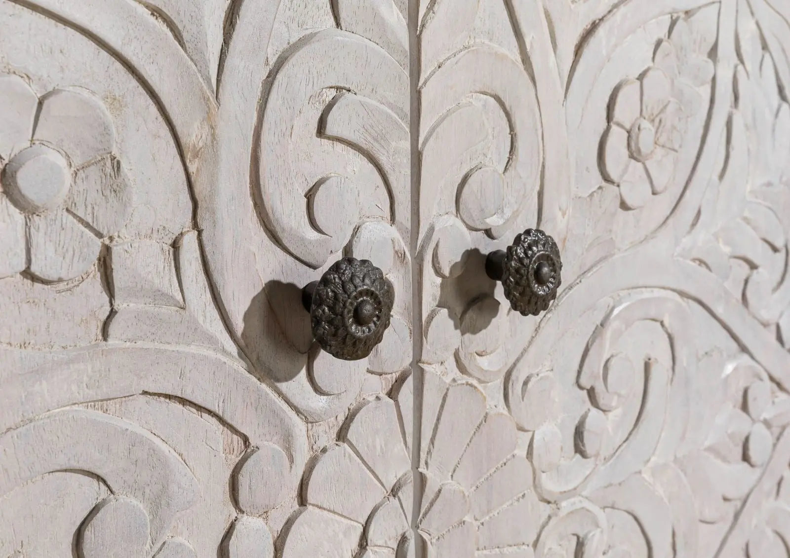 Wardrobe Mango 108x64x180 white Wardrobe 108cm width carved Mango wood wardrobe jlhomedecor2021.myshopify.com