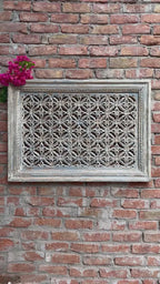 Hand‑Carved Jali Wall Panel in Mango Wood — Distressed Grey Indian Wall Decor, Lattice Carved Wooden Panel (41 × 30 in)