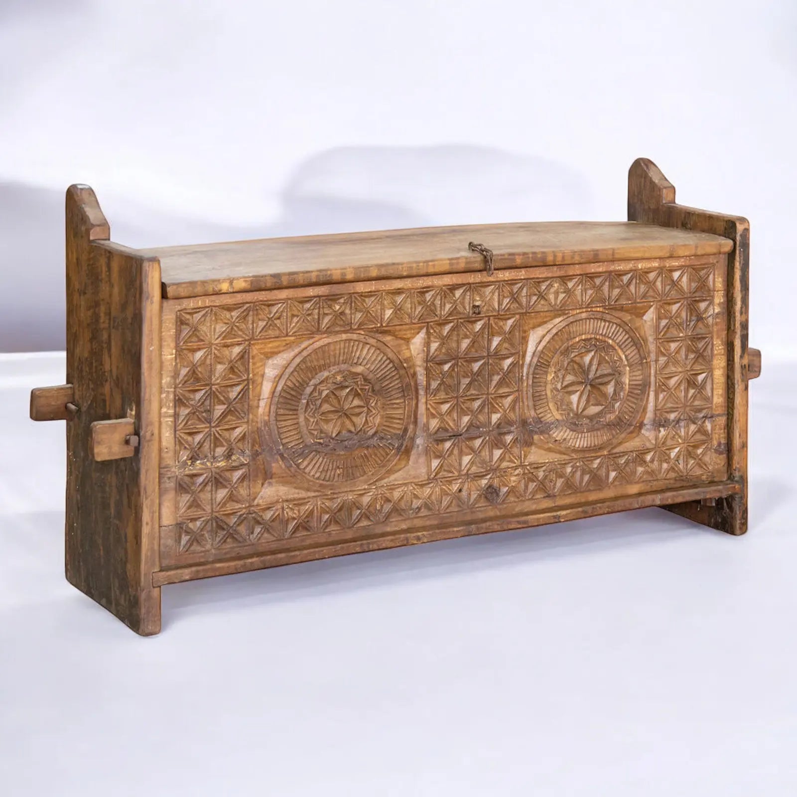 Antique Indian Trunk / Console Table Hand Carved Trunks  Antique Console Table jlhomedecor2021.myshopify.com