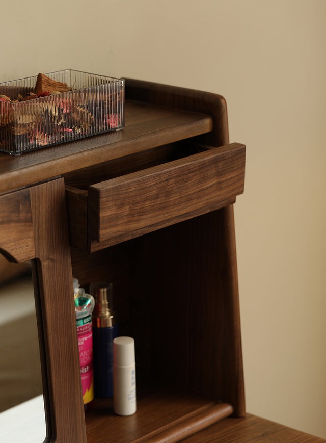 AMERICAN STYLE SOLID WALNUT WOOD DESK WITH HUTCH