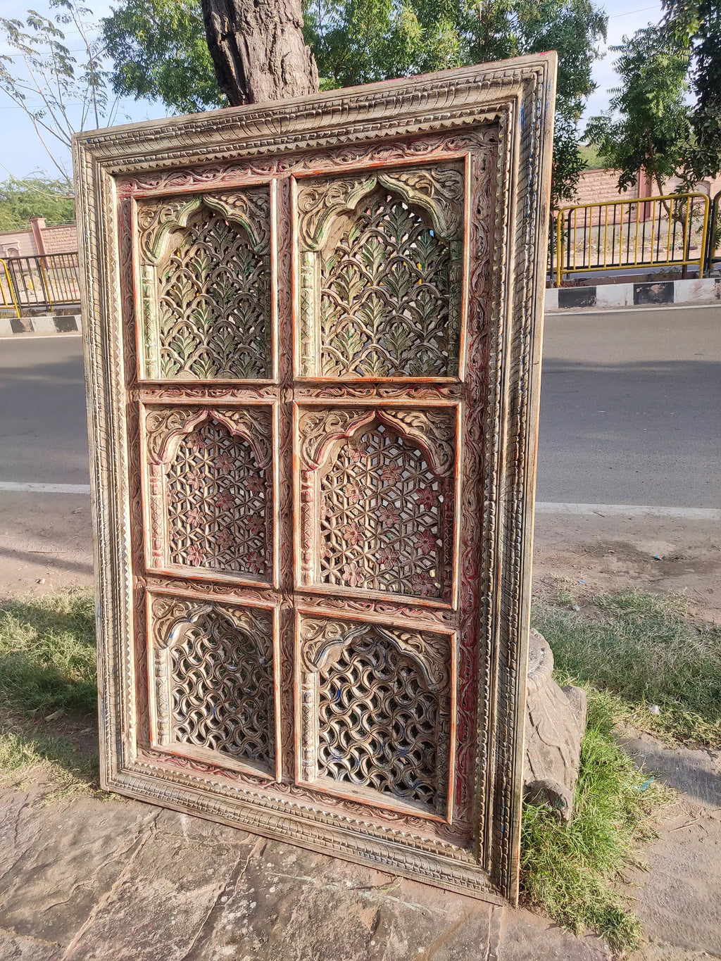 Hand‑Carved Floral Wall Panel — Indian Mango Wood, Distressed Finish, 180 × 120 cms