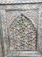 Hand‑Carved Jali Wall Panel — Solid Mango Wood, Distressed Finish, 90 × 60 × 10 cm