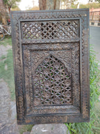 Hand‑Carved Jali Wall Panel — Solid Mango Wood, Distressed Finish, 90 × 60 × 10 cm