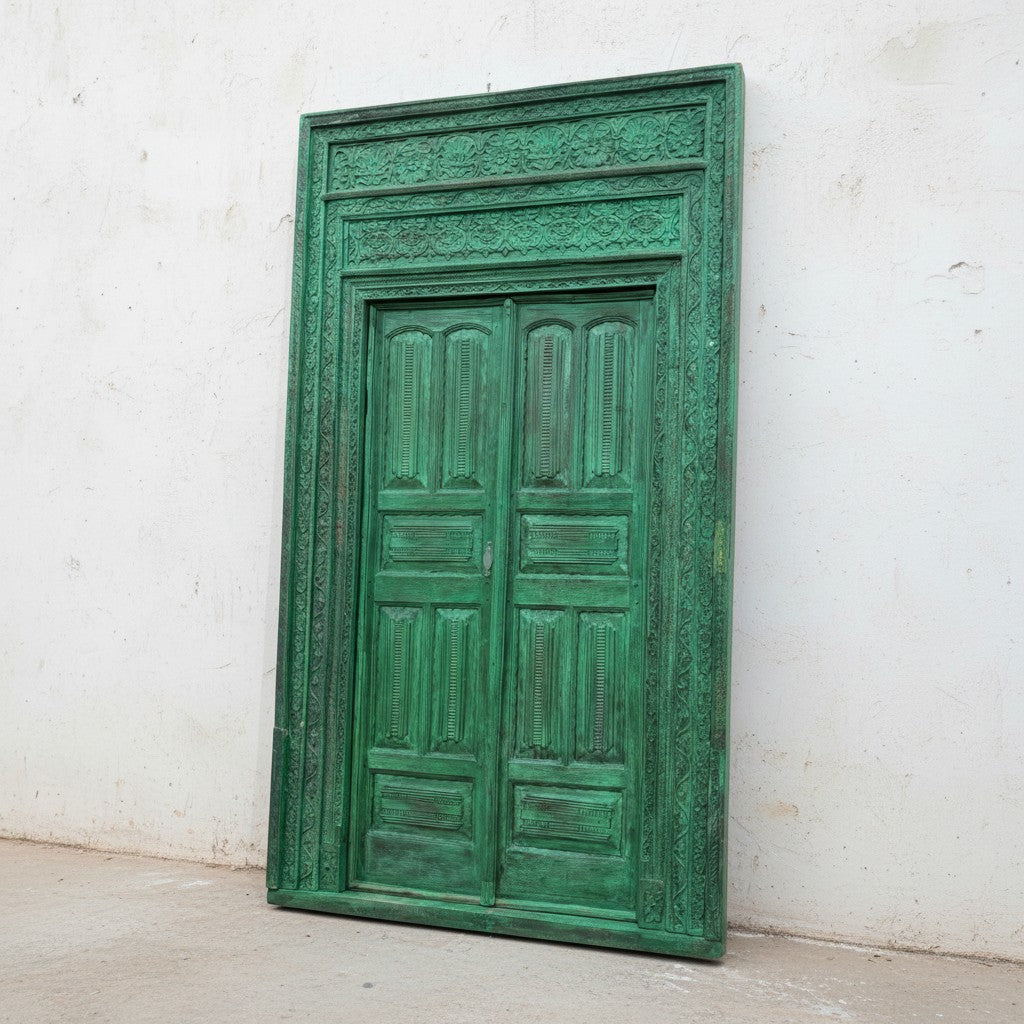 kayan antique door