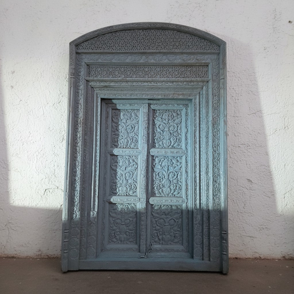 neel antique door