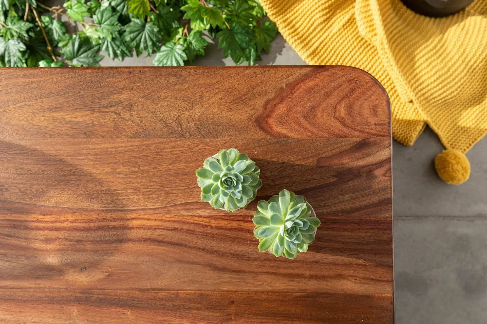 sheesham Coffee table | modern coffee table | latest center table design Coffee Table cafe furniture​ jlhomedecor2021.myshopify.com