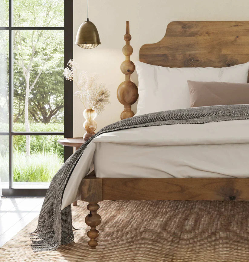 turned legs platform bed