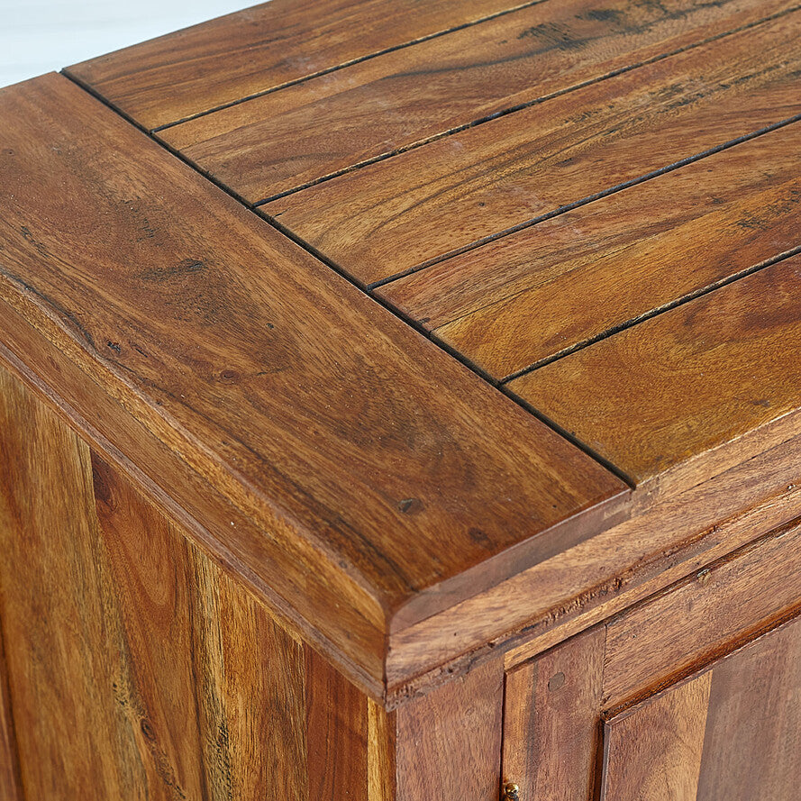 Chalet House Solid Acacia Chest of Drawers - 150cm Rustic Sideboard with 4 Drawers and 2 Doors